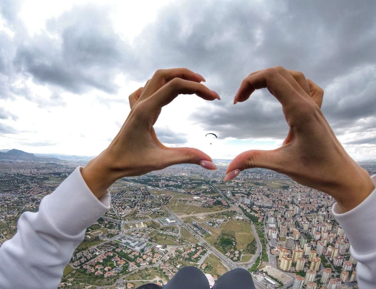 Yamaç Paraşütü Uçuşu