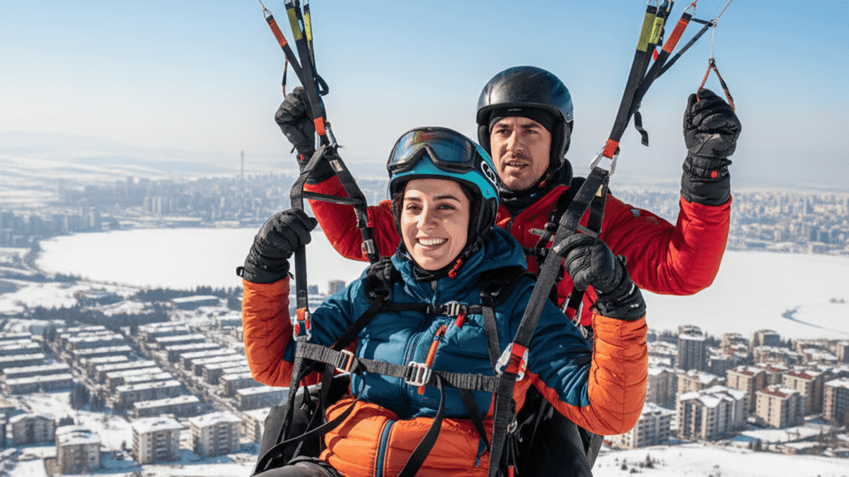 Gökyüzünde Konfor ve Güvenlik: Kayseri Ali Dağ Yamaç Paraşütü Yaparken Ne Giymeliyiz?